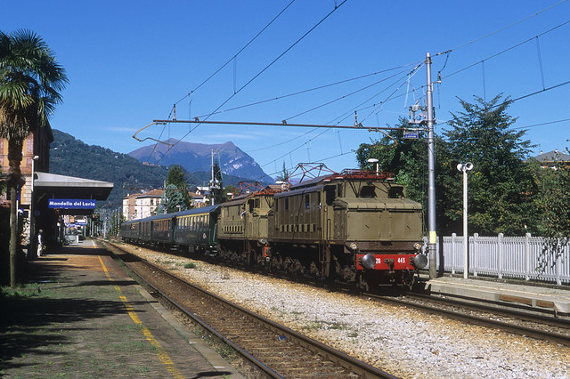 The Swiss Classic Train at Mondello del Lario