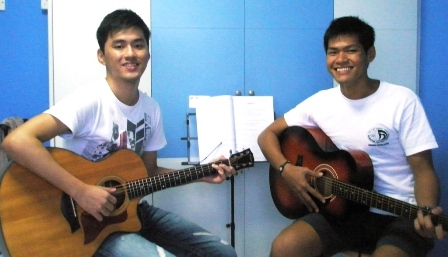 private guitar lessons Singapore Wee Meng