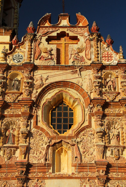 Detalle de la fachada de la Misión de Nuestra Señora de la Luz de Tancoyol