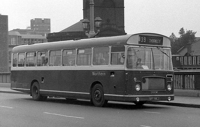 KFT916J Bristol RELL Northern General 2787 Tyne Bridge 1972