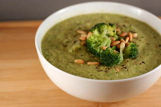Creamy Broccoli Soup (Vegan) | by Tasty Yummies