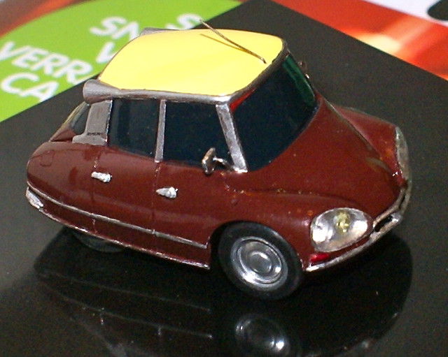 Tiny caricature Citroen DS made in Japan