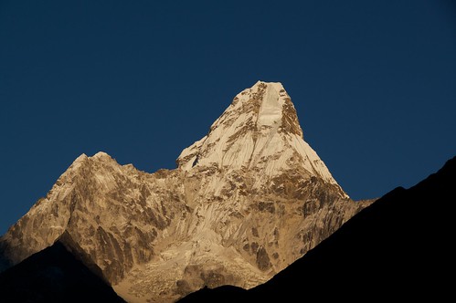 nepal mountains asia december places kathmandu himalaya 2010 amadablan khumbuvalley tamronaf18250mmf3563diiildasphericalifmacro