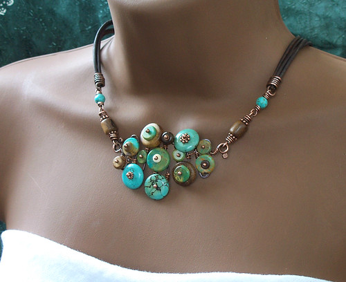 turquoise buttons necklace 012 | Keirsten Giles | Flickr