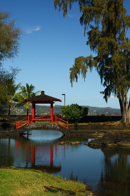 Bridge at Lili'uokalani Park, Hilo