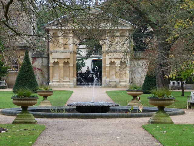 Fountains before archway, University of Oxford Botanic Garden