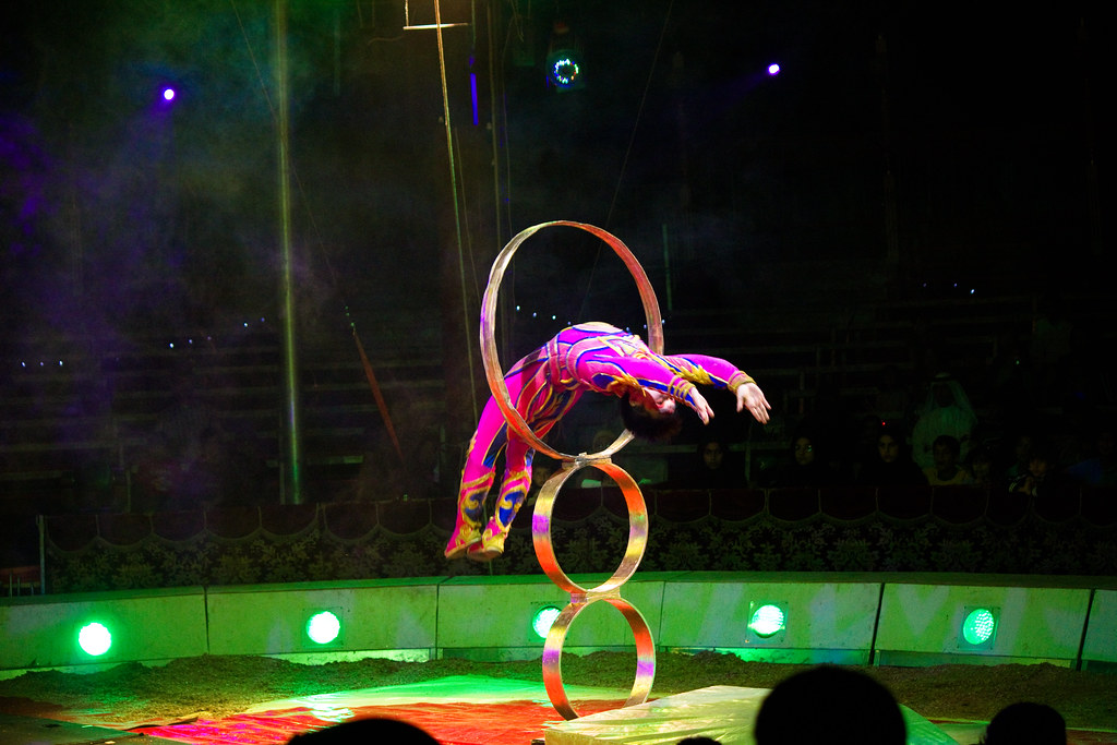 Leaping through loops | Chinese acrobats jump and twist thro… | Flickr