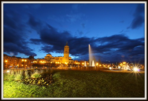 IMG_5229B CATEDRAL DE GUADIX. by ACCITANO, fuente rotonda catedral nocturna guadix