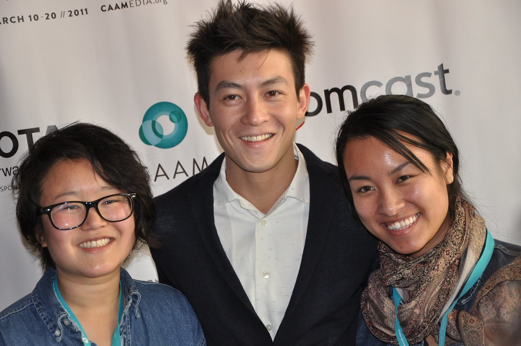 Edison Chen and fans of ALMOST PERFECT.