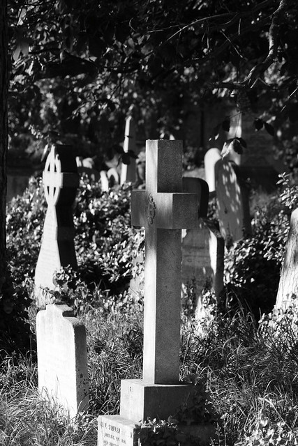 London cemetery-12