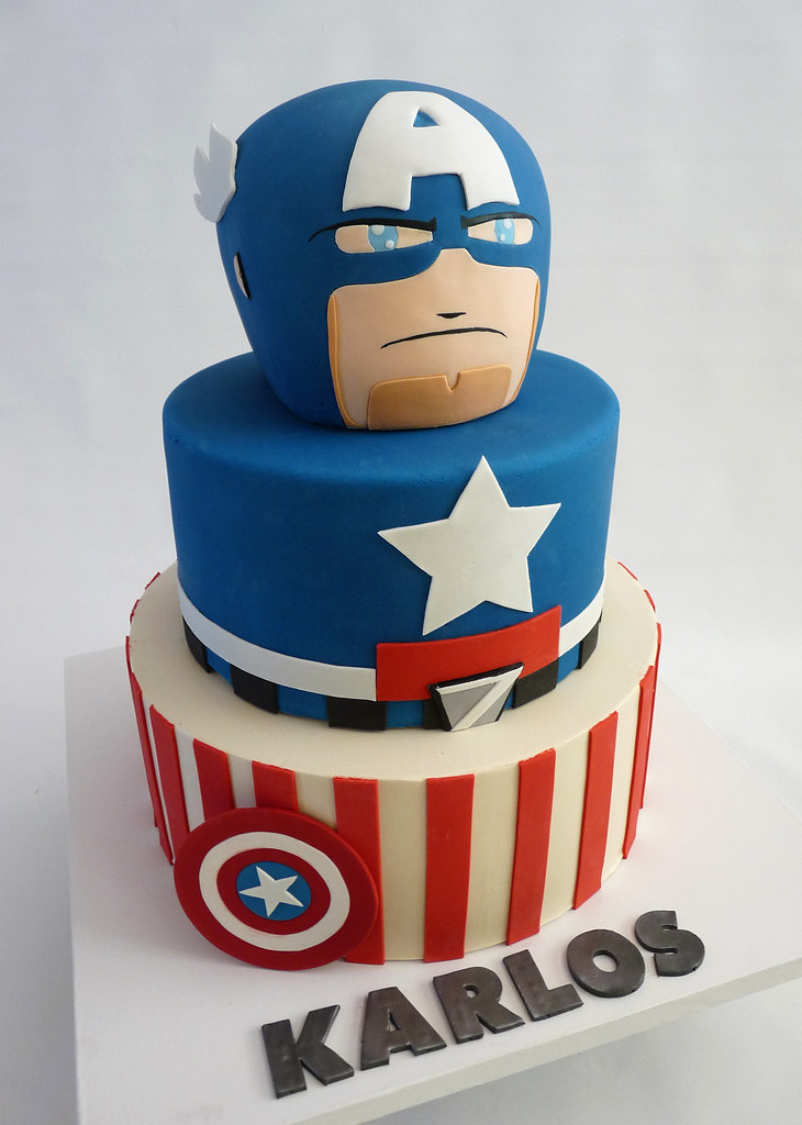 Custom cake Captain America D: 18 | Instagram