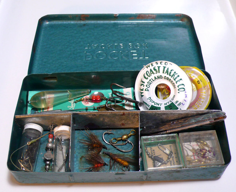 vintage green metal industrial FISHING TACKLE BOX - hand t…