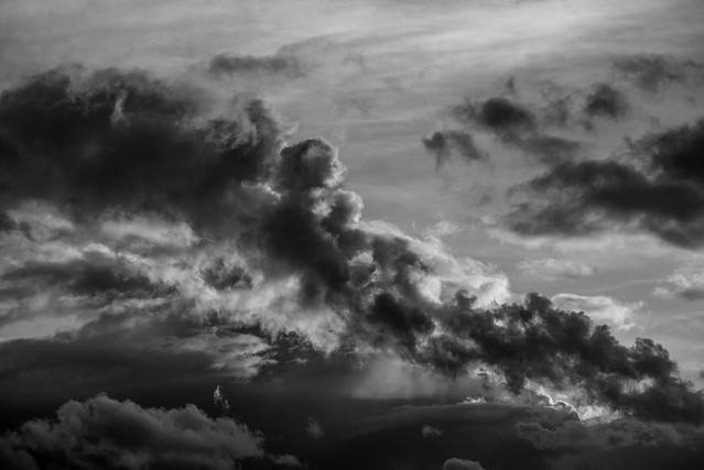 Clouds of Chaos | 140413-1433-jikatu