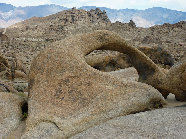 Mobius Arch blending into the surrounding landscape