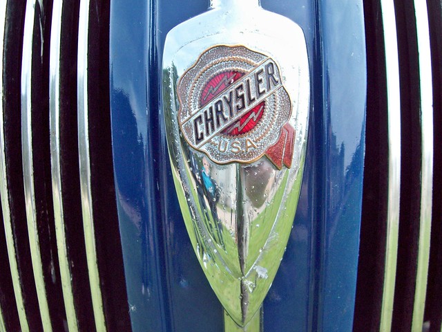 92 Chrysler Badge