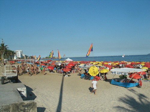 Grupo Matriz - Praias Abril 2011 | by Distribution by bicycle in Rio