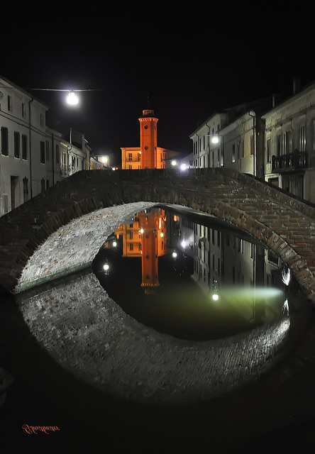 Comacchio by night
