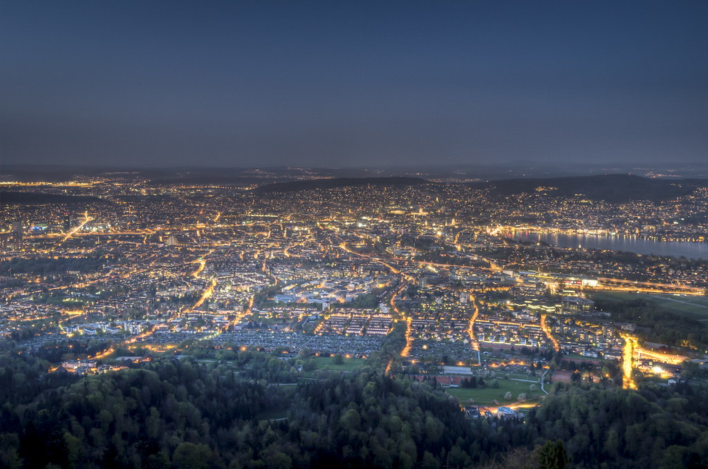 Zurich by Night by PhiiiiiiiL