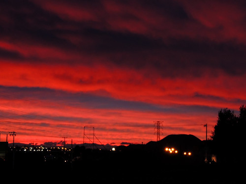 red sky! by anek.jozue, 