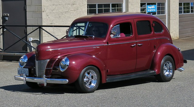 1940 Ford DeLuxe Fordor
