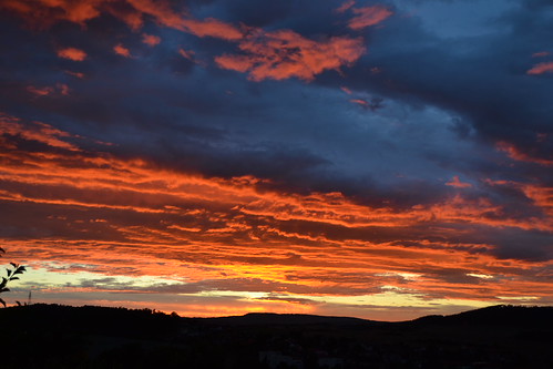 DSC_0109 by HuGOtrOniQ, sunset sun clouds nikon nikkor tmaň d3100