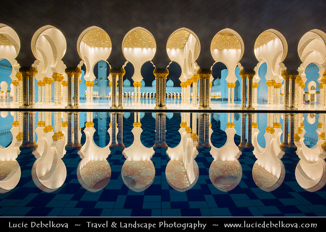 United Arab Emirates - Abu Dhabi - Sheikh Zayed Grand Mosque reflected in the pool at night