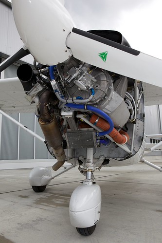 Cessna 172 with Centurion diesel engine | Photo session for … | Flickr