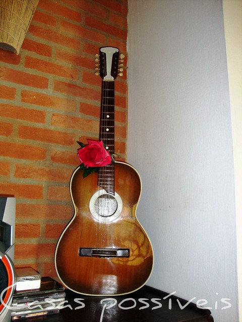 Um cantinho, um violão