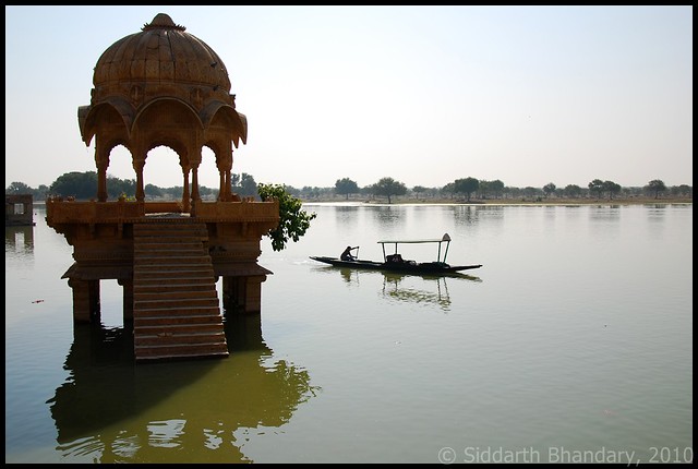 Gadi Sagar lake