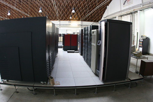 Unix Big Computer Unix Supercomputers | Left row: Cray T3E (Unicos). Middle: C… | Flickr
