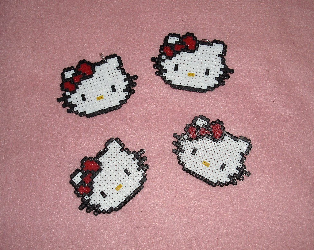 Hello Kitty Hama beads, eingelworld.wordpress.com