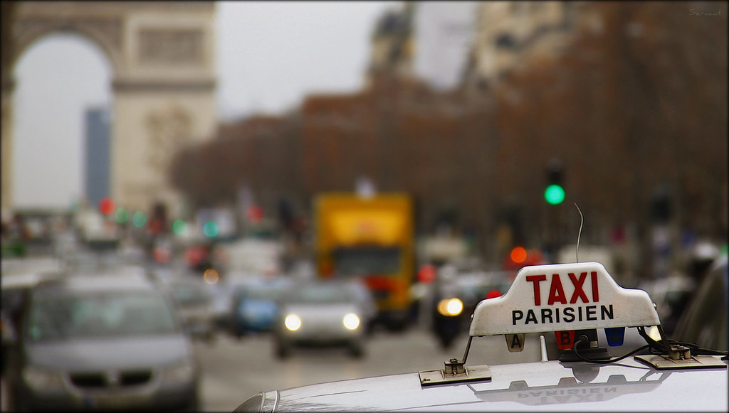 Taxi Parisien by Seracat