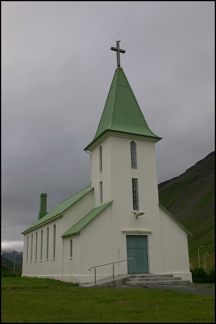 suðureyrarkirkja, sommer 2009 L1004177