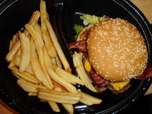 Bacon-cheddar hamburger