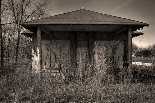abandoned blackwhitephotos neoshofalls