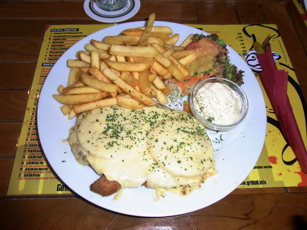 #168 Schnitzel Hawaii | A Schnitzel topped with pineapple sl… | Flickr