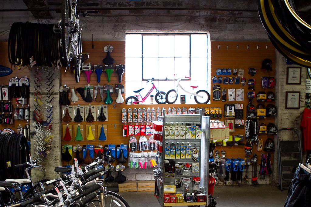Магазин Pitland моторды. Make smallest Bike shop. Пит шоп
