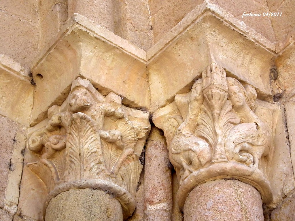 Segovia iglesia templaria Vera Cruz -capitel 1