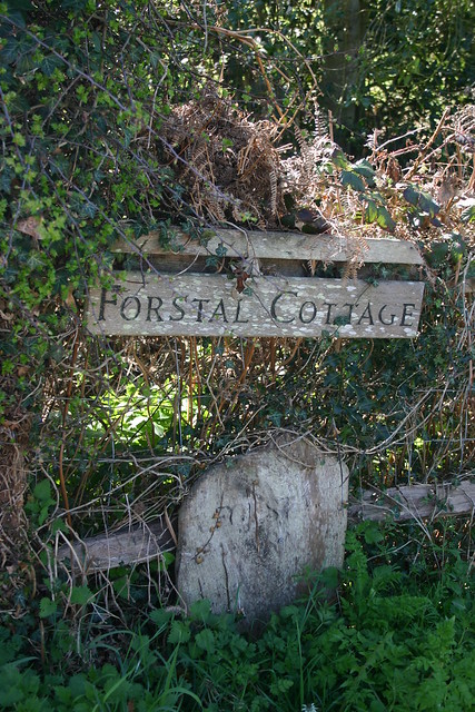 Forstal Cottage sign 