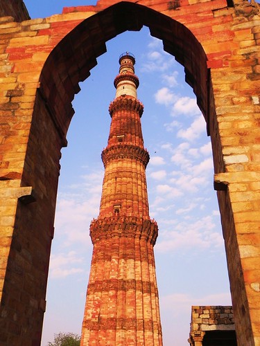brick tower earthquake stones top delhi damage pavilion gothicarch qtubminar firozshah