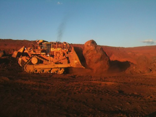 cat mining caterpillar westernaustralia iphone ironore pilbara cloudbreak d11