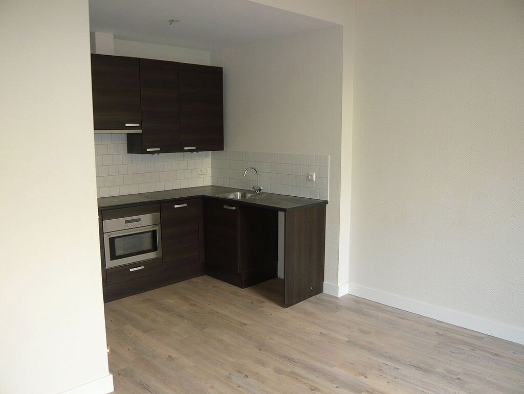 3. Praktische aanbevelingen voor het inrichten van een studio keuken en bad: Ruimtebesparende apparatuur en multifunctionele meubels