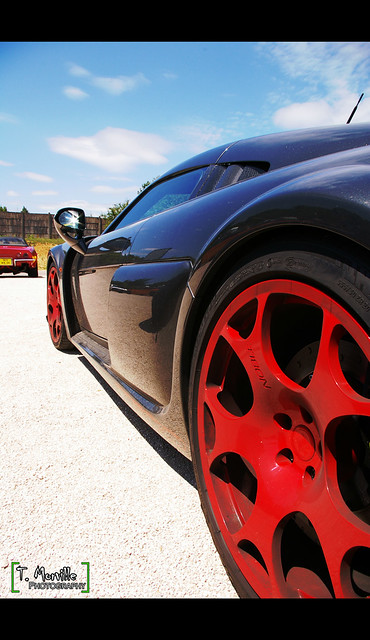 Large tires, giants wheels ... Noble M600 = Great car !!