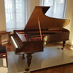 Liszt-Flügel-Retz