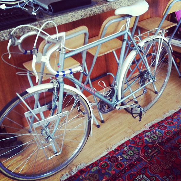 Just scored this for my pops. Top-of-the-line vintage rando/sport tourer, Univega Specialissima [Miyata 1000 sister], 1981. Good low-trail geo, DB Tange Champion. About to tear down/rebuild. Dad will be styling shortly.