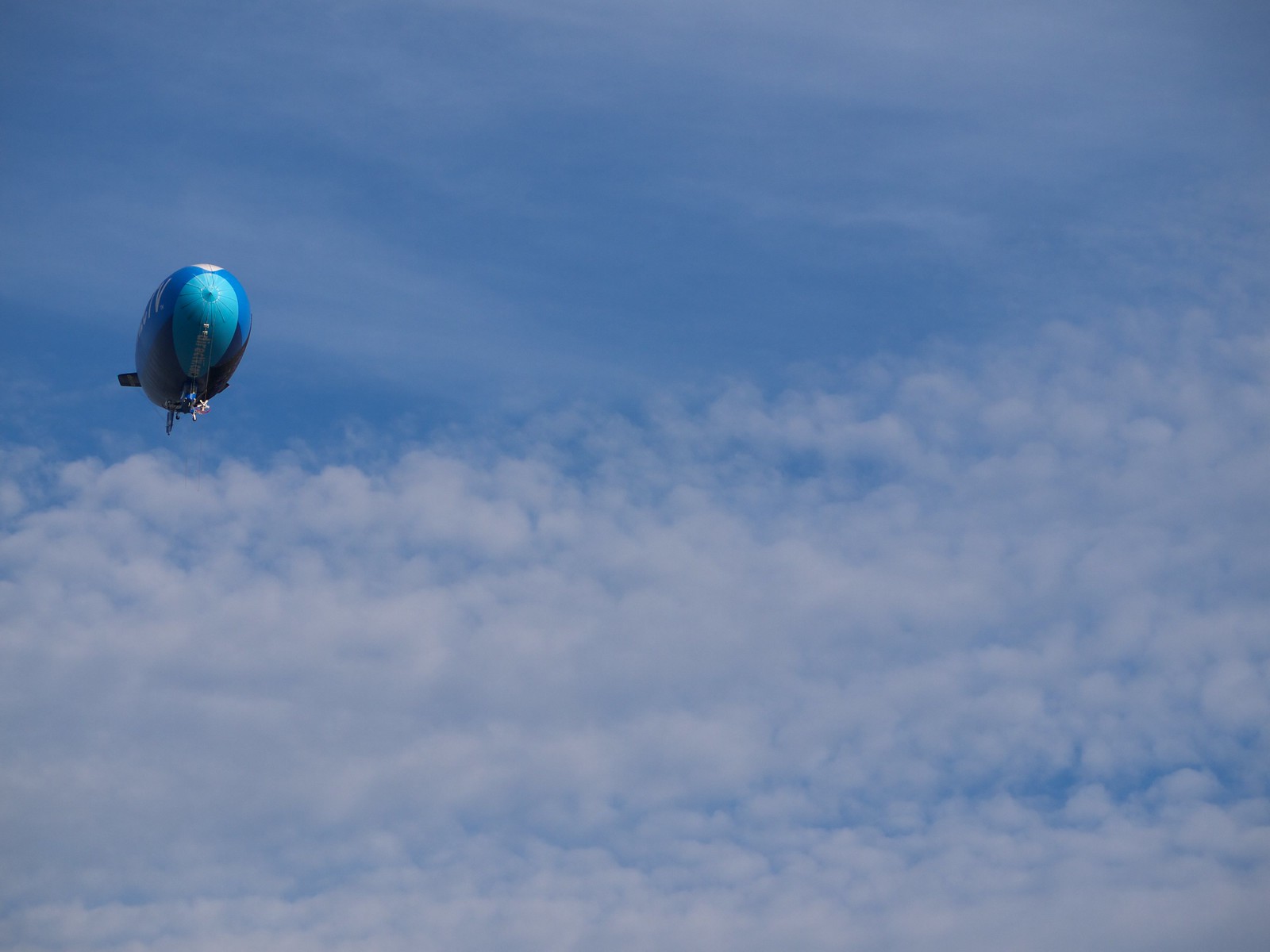 DirecTV Blimp over Cincinnati
