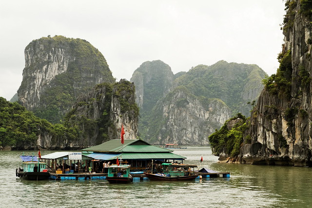 Ha Long Bay (Vietnam)