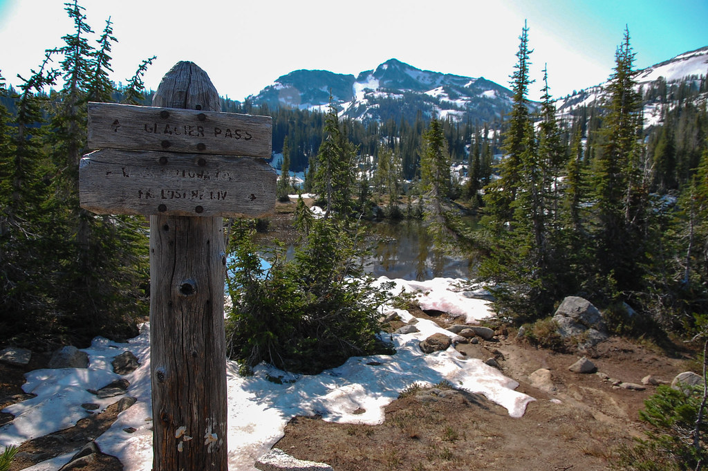 Horseshoe Lake Trail