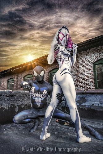 sony cosplay marvel gwenom spiderman rooftop sunset a77ii model