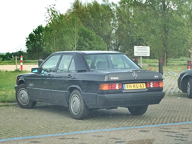 FH-RG-63 Mercedes Benz w201 190E 1.8 U9 1992